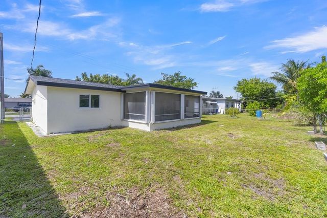 8431 NW 27th Place, Sunrise, FL 33322