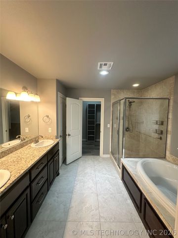 1419 W Boston Place, Broken Arrow, OK 74012