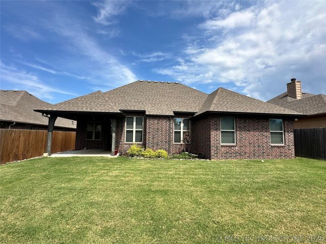 1419 W Boston Place, Broken Arrow, OK 74012