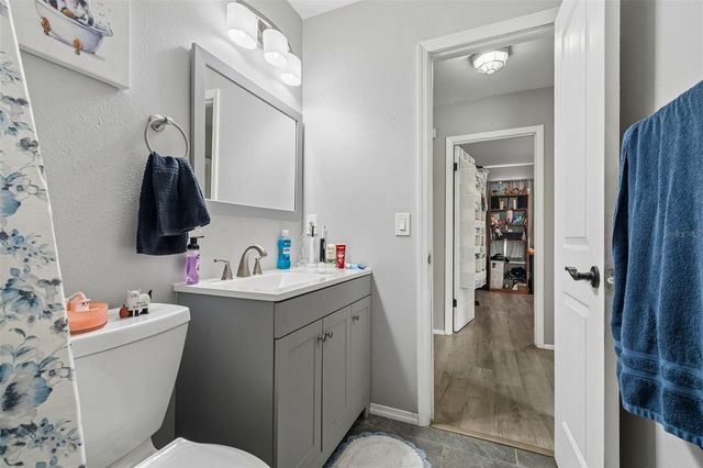 9917 LAKE DRIVE, New Port Richey, FL 34654