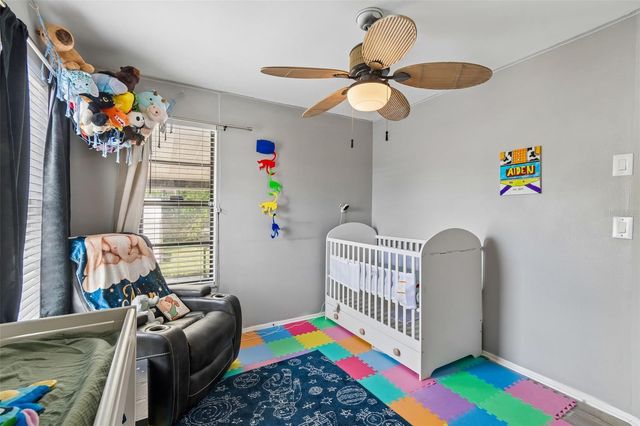 9917 LAKE DRIVE, New Port Richey, FL 34654