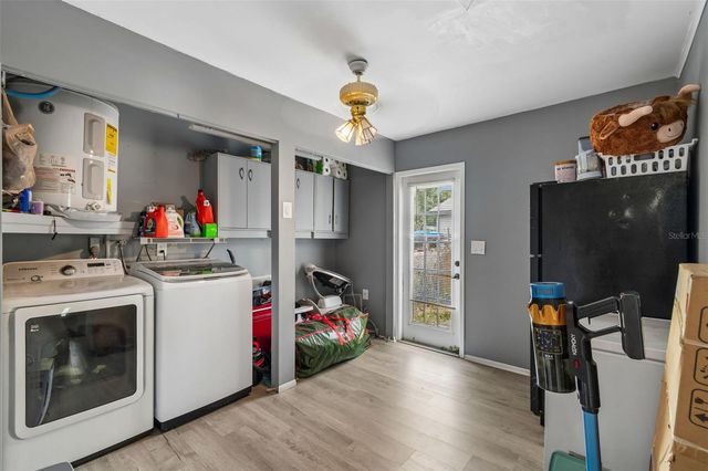 9917 LAKE DRIVE, New Port Richey, FL 34654