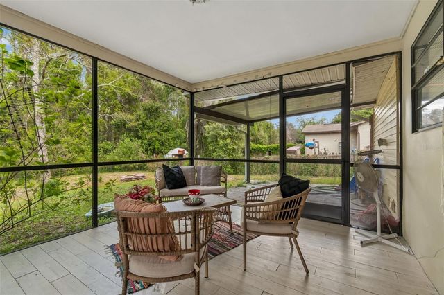 9917 LAKE DRIVE, New Port Richey, FL 34654