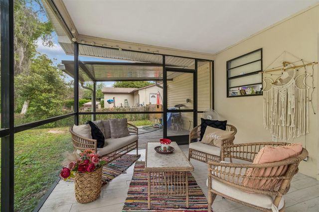 9917 LAKE DRIVE, New Port Richey, FL 34654