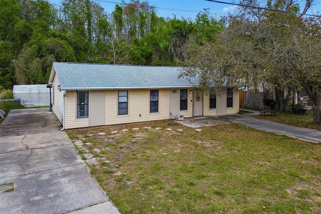 9917 LAKE DRIVE, New Port Richey, FL 34654