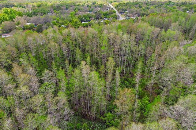 9917 LAKE DRIVE, New Port Richey, FL 34654