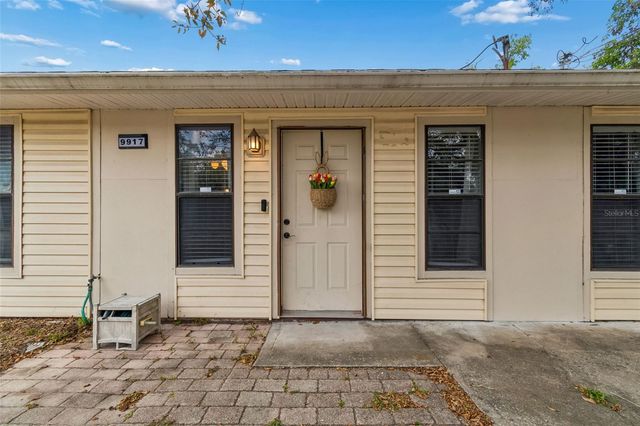9917 LAKE DRIVE, New Port Richey, FL 34654