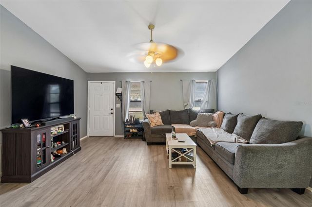 9917 LAKE DRIVE, New Port Richey, FL 34654