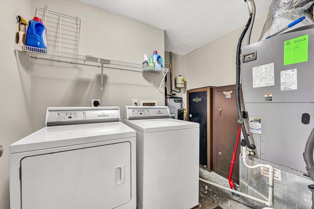 1204 Jewel TRL, Moneta, VA 24121
