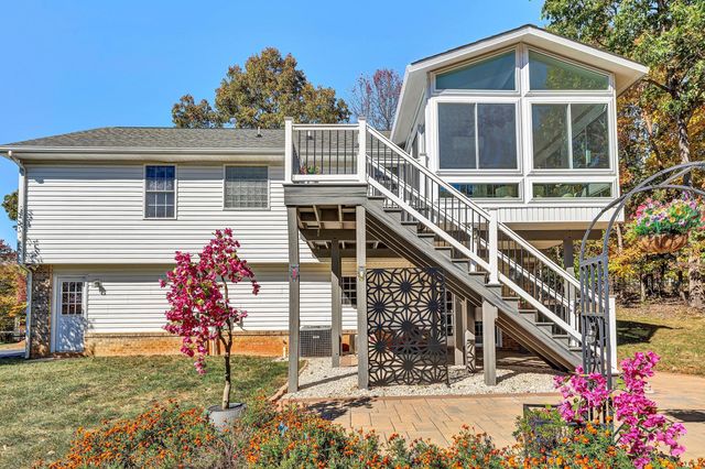 1204 Jewel TRL, Moneta, VA 24121