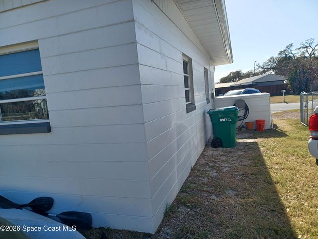 906 Santa Cruz Road, Cocoa Beach, FL 32931