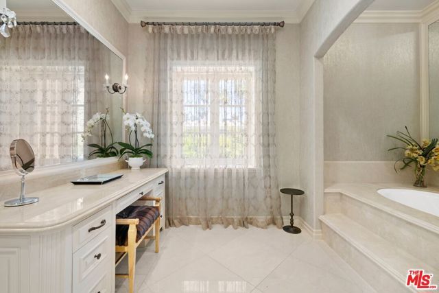 9541 Sunset Boulevard, Beverly Hills, CA 90210