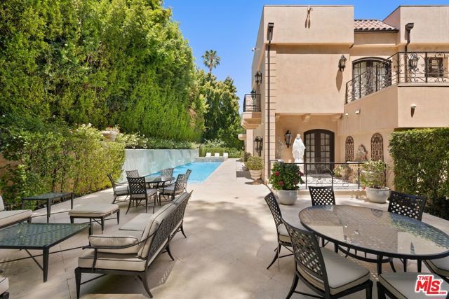 9541 Sunset Boulevard, Beverly Hills, CA 90210