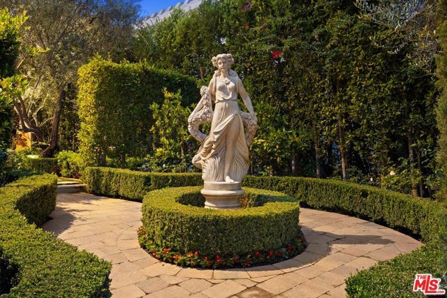 9541 Sunset Boulevard, Beverly Hills, CA 90210