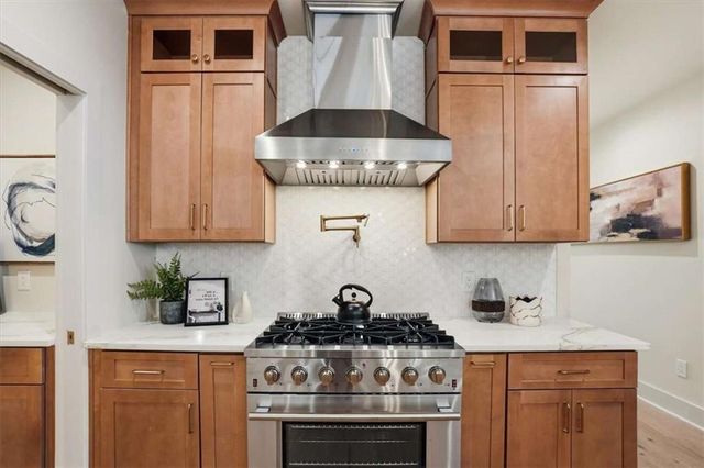 1566 Olympian Circle, Atlanta, GA 30310