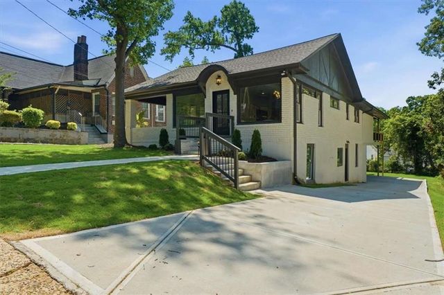 1566 Olympian Circle, Atlanta, GA 30310