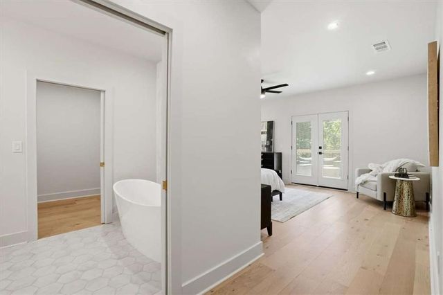 1566 Olympian Circle, Atlanta, GA 30310