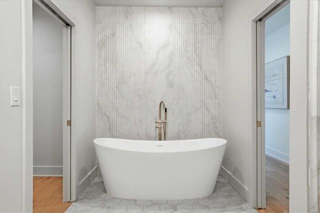 1566 Olympian Circle, Atlanta, GA 30310