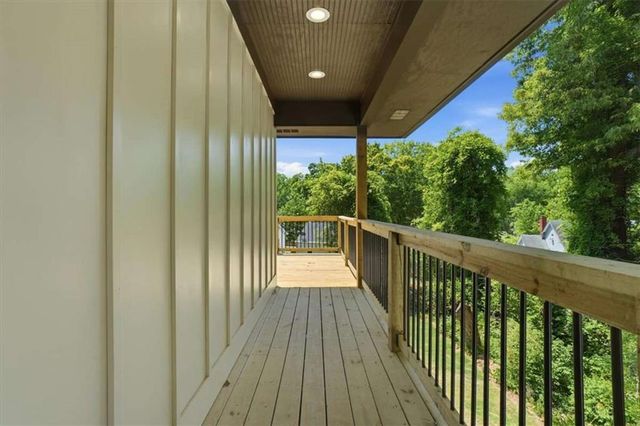 1566 Olympian Circle, Atlanta, GA 30310