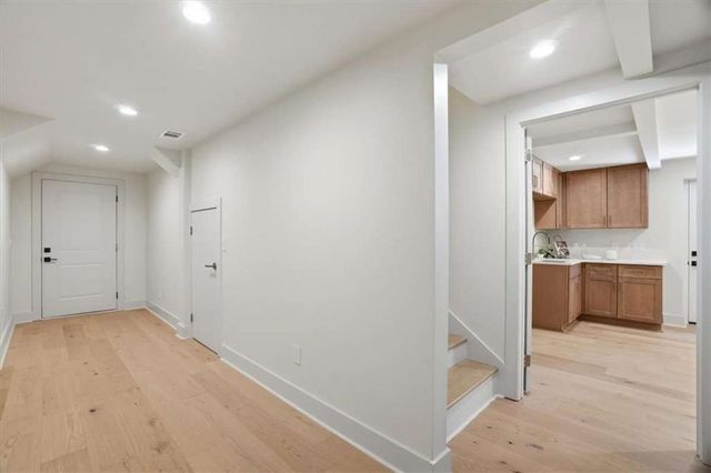 1566 Olympian Circle, Atlanta, GA 30310
