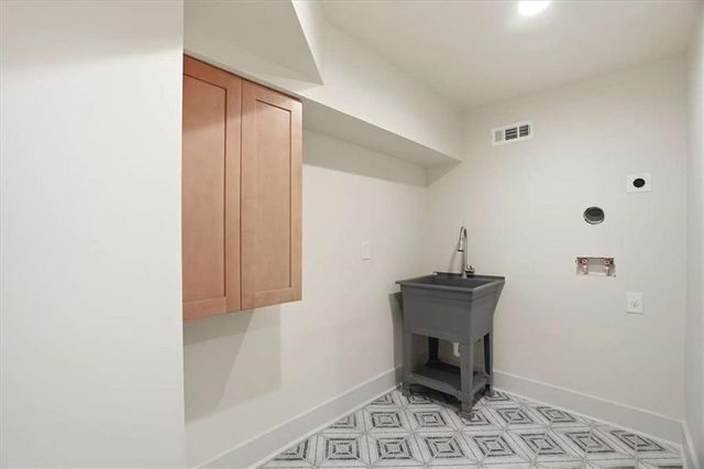 1566 Olympian Circle, Atlanta, GA 30310