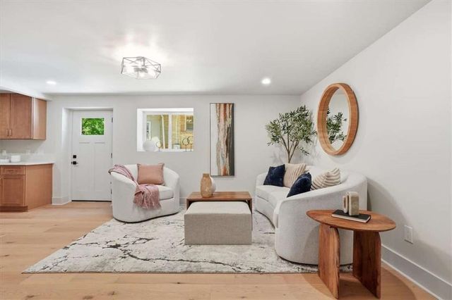 1566 Olympian Circle, Atlanta, GA 30310