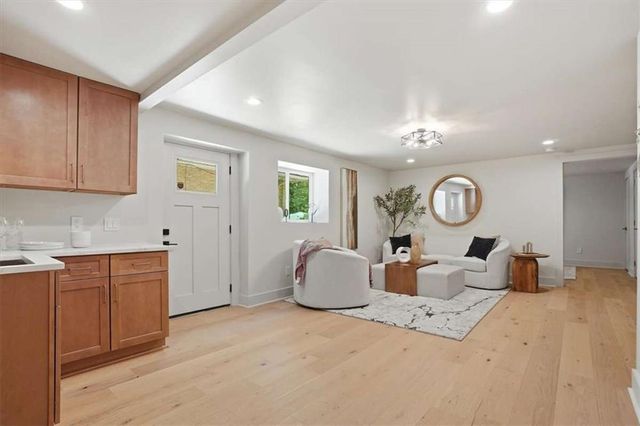 1566 Olympian Circle, Atlanta, GA 30310
