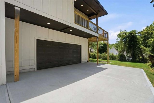 1566 Olympian Circle, Atlanta, GA 30310