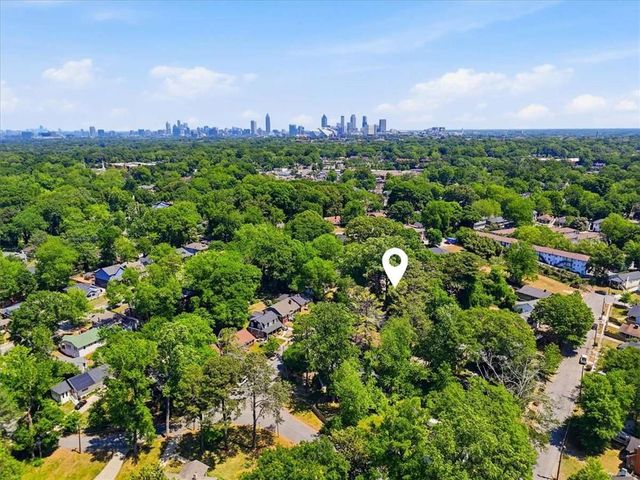 1566 Olympian Circle, Atlanta, GA 30310