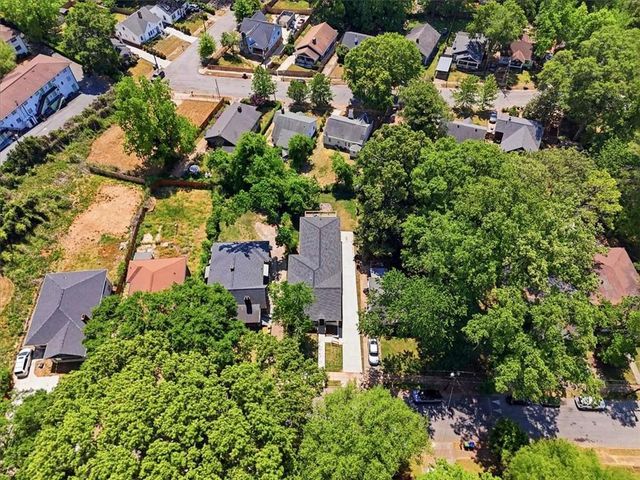 1566 Olympian Circle, Atlanta, GA 30310
