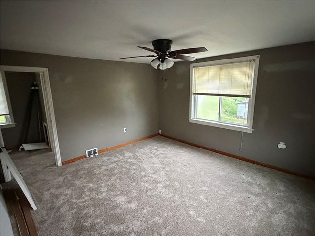 907 Woodlawn Ave, W Brownsville, PA 15417