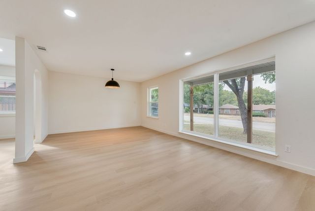 804 Brook Valley Lane, Dallas, TX 75232
