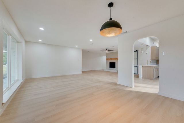 804 Brook Valley Lane, Dallas, TX 75232