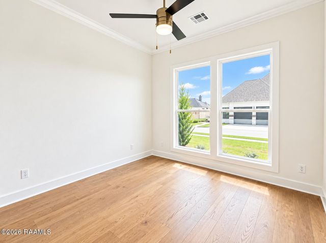 104 Sabal Grove Lane, Youngsville, LA 70592