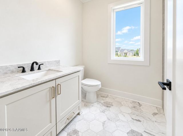 104 Sabal Grove Lane, Youngsville, LA 70592