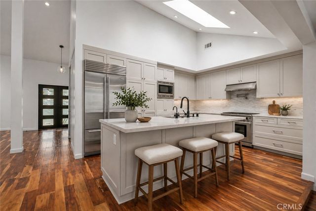 3962 Mistral, Huntington Beach, CA 92649