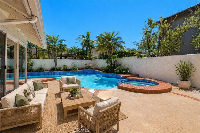 3962 Mistral, Huntington Beach, CA 92649