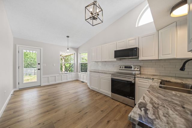 643 Rainbow Drive, Marysville, OH 43040