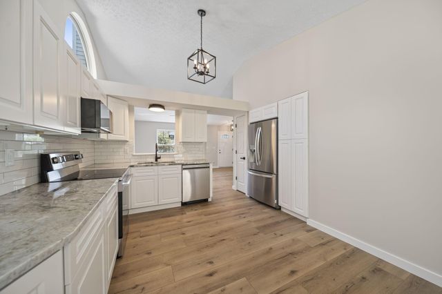 643 Rainbow Drive, Marysville, OH 43040