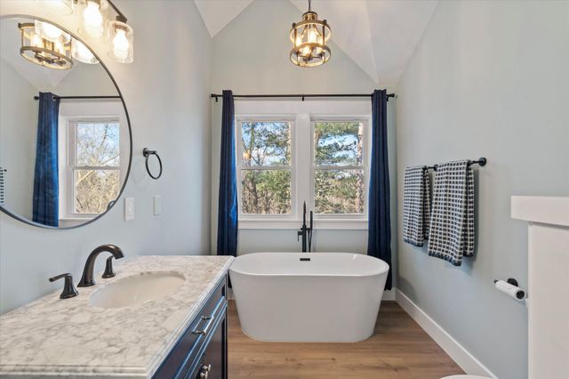 31528 Lakeview Drive, Cushing, MN 56443