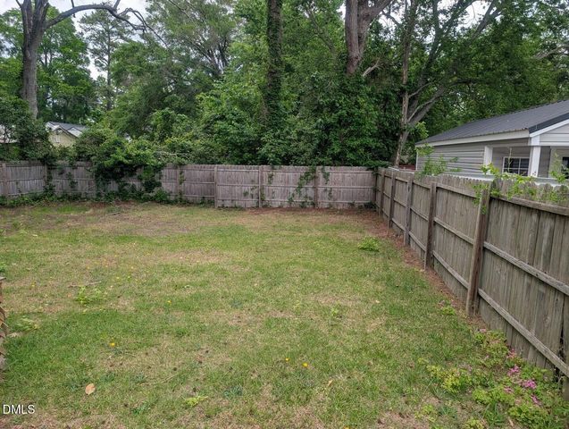 306 W Duke Street, Dunn, NC 28334