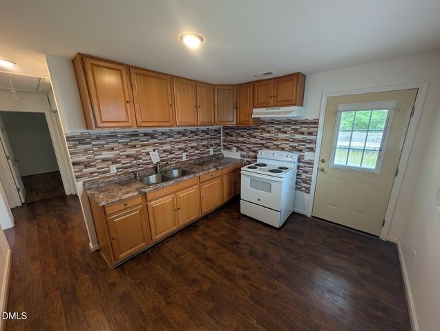 306 W Duke Street, Dunn, NC 28334