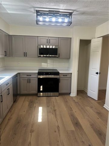 369 Deputy Ln Unit E, Newport News, VA 23608