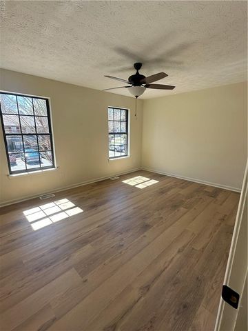 369 Deputy Ln Unit E, Newport News, VA 23608