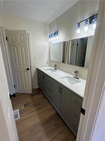 369 Deputy Ln Unit E, Newport News, VA 23608