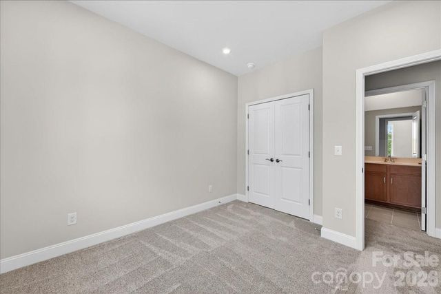 7925 Cedarsmith Court, Charlotte, NC 28217