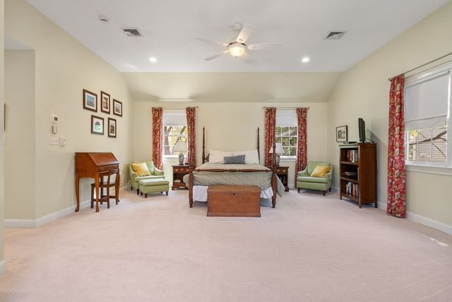 322 Cabot St, Newton, MA 02460