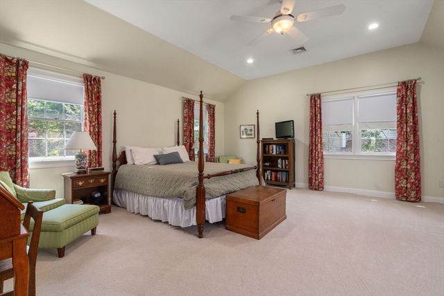 322 Cabot St, Newton, MA 02460