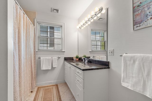 322 Cabot St, Newton, MA 02460