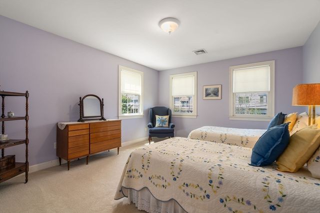 322 Cabot St, Newton, MA 02460